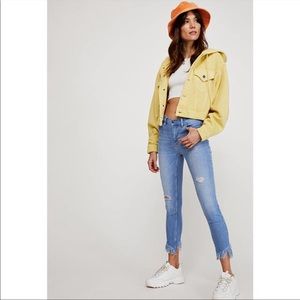 Free People Great Heights Distressed High Rise Ankle Fringe Jeans / SZ 29